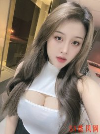 丰满巨乳御姐被我淦到吹潮