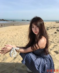 极品少女耐操玩法姿势多样