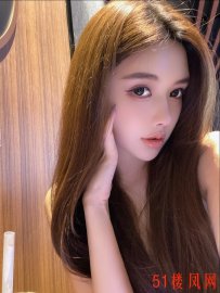 四川省南充市三点水突出的巨乳翘臀